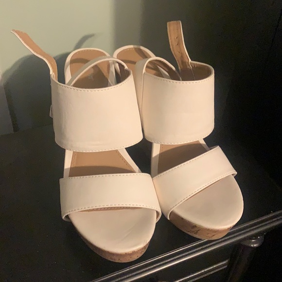 Apt. 9 Shoes - Apt.9 shoes 71/2 medium